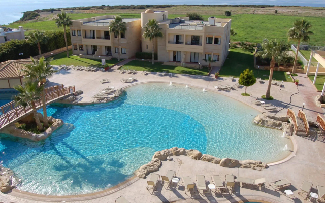 Panareti Coral Bay Hotel