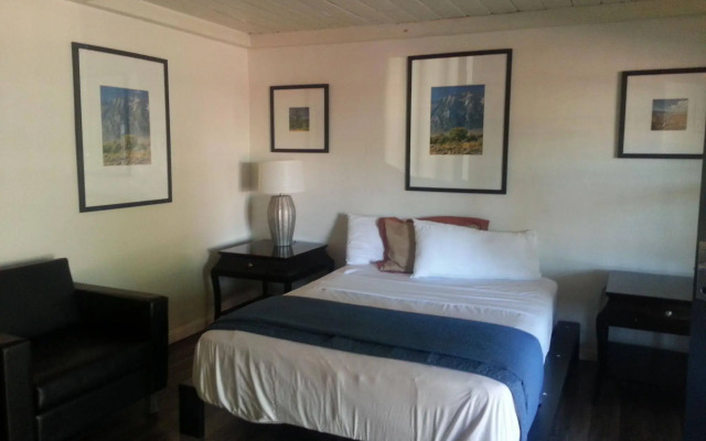 Sterling Gardens Hotel