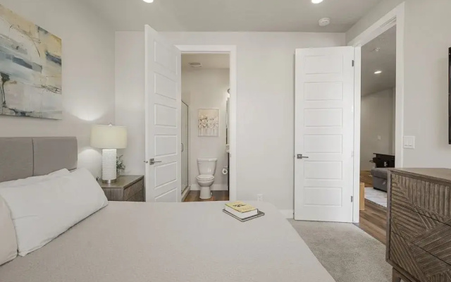 Relax In Style 4 Bedroom Townhouse
