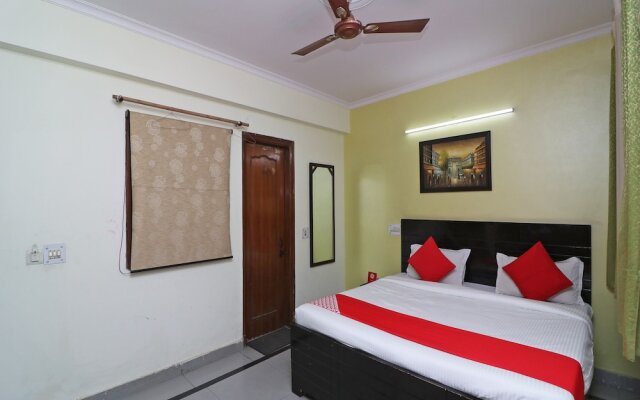 OYO 598 Hotel B K House