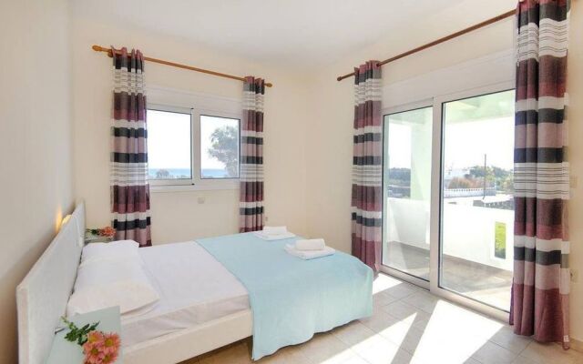 White Pearl Villa Gennadi