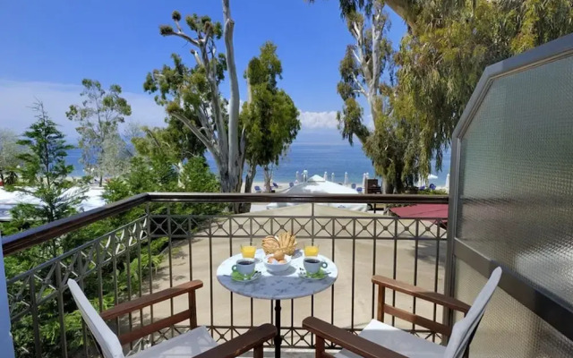 Enalion Hotel