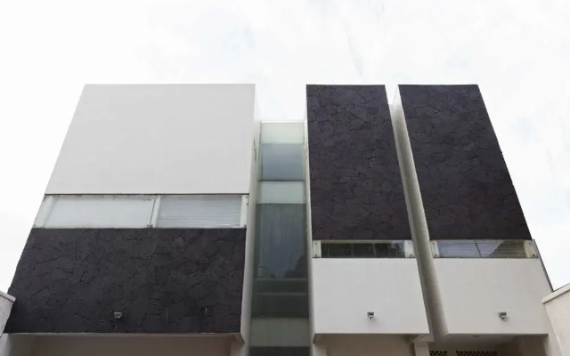 W Home Express Tebet