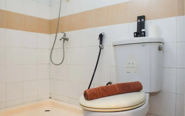 Homey and Strategic Studio Apartment at Metropark Condominium Jababeka