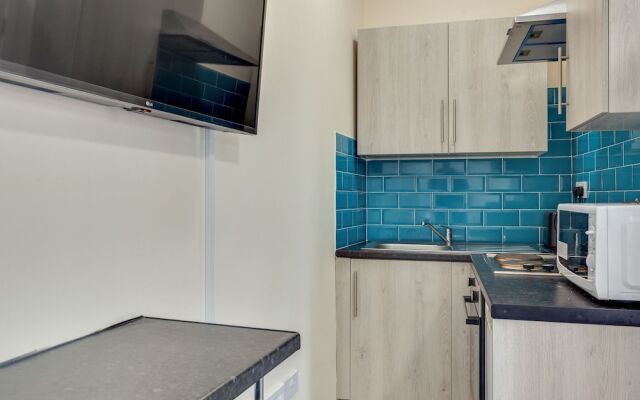 Contemporary Studio in Coventry Near Coventry University