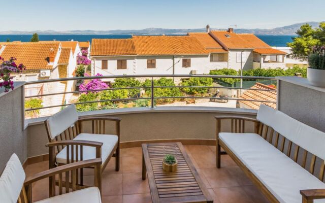 Villa 2 Pools 17544