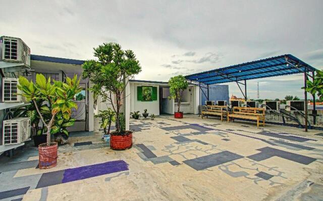 OYO 90248 D'em Homestay Family