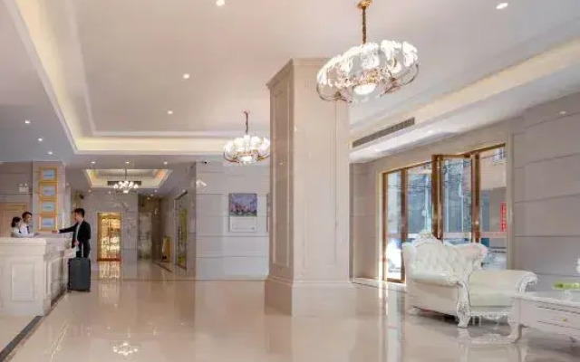 Vienna 3 Best Hotel (Maoming Diancheng)