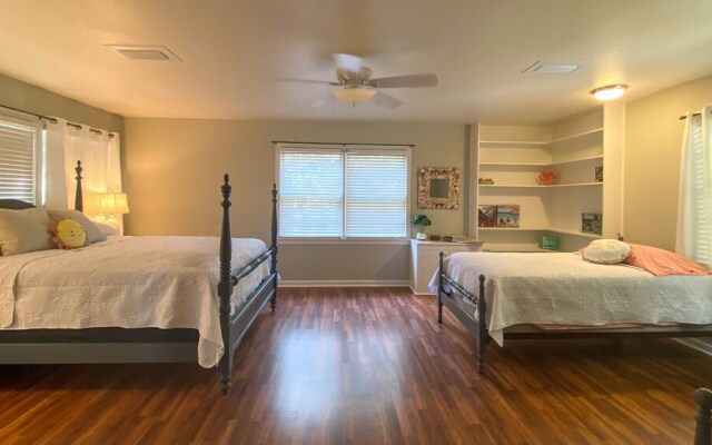 Sandy Feet Retreat 4 Bedroom Home