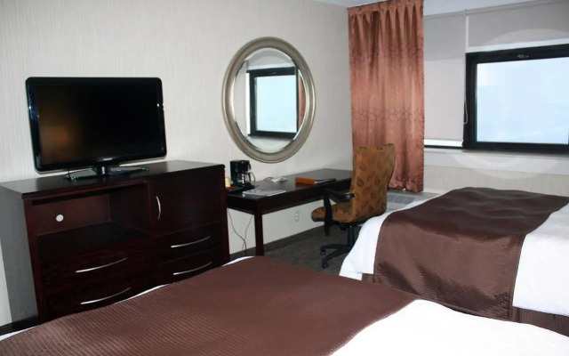 Ramada by Wyndham Buffalo Downtown