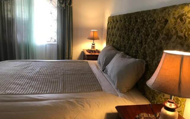 Impeccable 2-bed House in Montego Bay