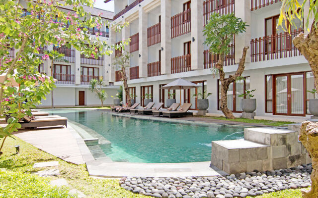 ZEN Rooms Benesari 6 Legian Kuta