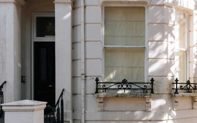 Peaceful 1BD Flat With Private Garden, Brighton!