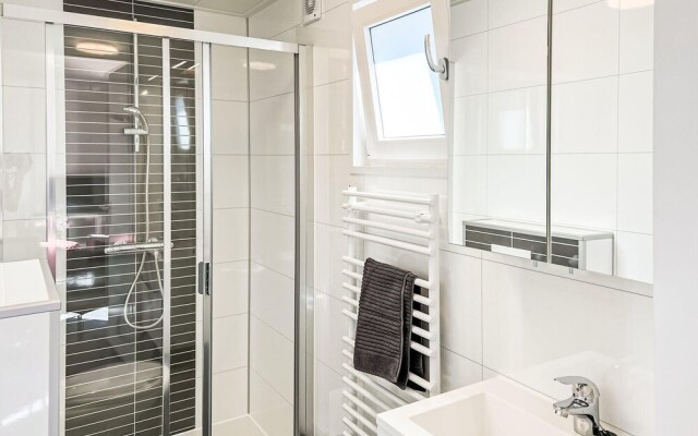 Stunning Home in Breukelen With Wifi and 2 Bedrooms