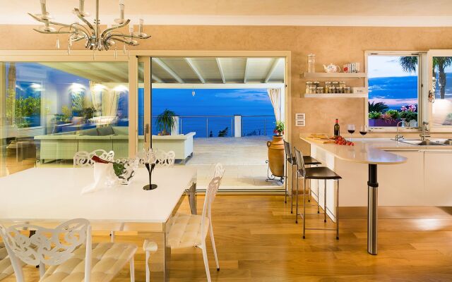 Villa Luce