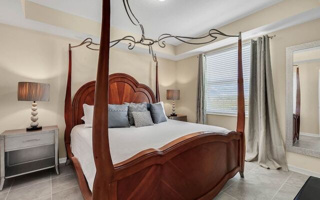 Storey Lake 4731 #305