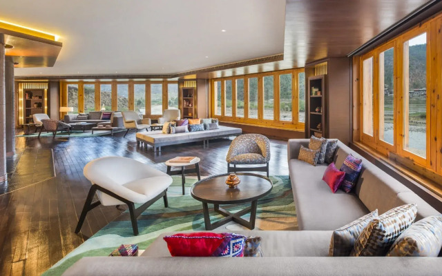 Le Meridien Paro, Riverfront