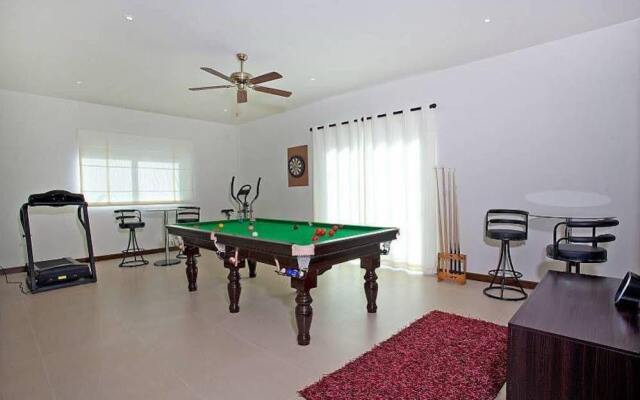 Villa Yok Kiao 6 Bed Staffed Property with Your Own Cook
