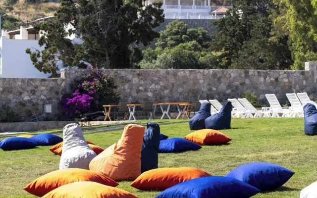 Sude Beach Resort Hotel