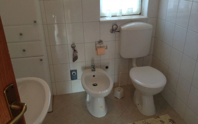 Vinx - Grill and Terrace - A1