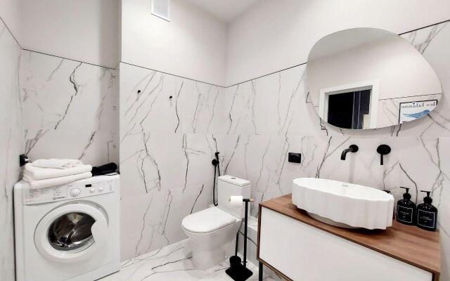 Апартаменты на улице Азина