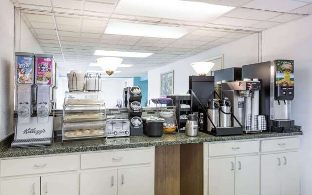 Howard Johnson by Wyndham Virginia Beach