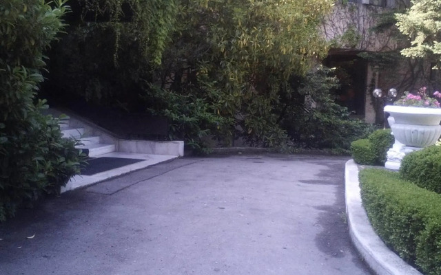 Nikea Park Hotel