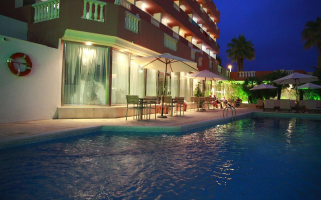 Paraiso Beach Hotel