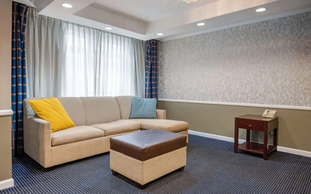 Clarion Hotel Conference Center New Cumberland