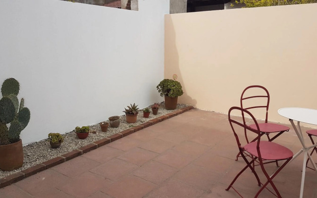 Dúplex con garage, patio y parrilla