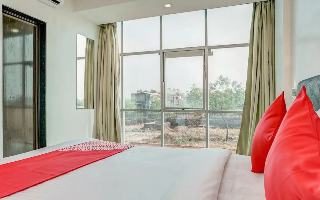 OYO 24792 Hotel Heramb