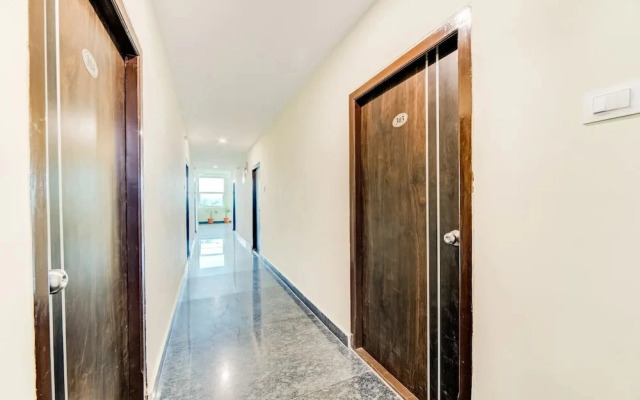 Airport Palace Hotel by OYO Rooms