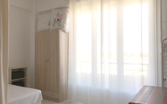 Studio in Saint-cyprien, With Wonderful sea View and Furnished Terrace