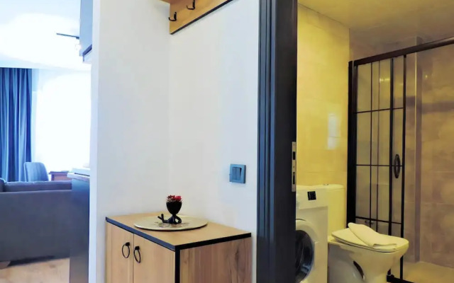 Chic Flat 10 min to Lara Beach in Antalya