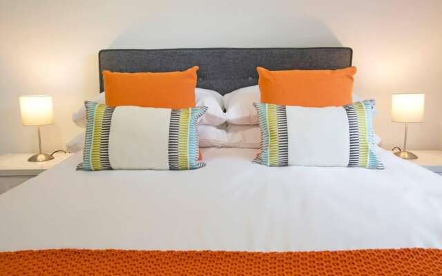 Luxury 1 Bed Apartment In Stoneywood, Aberdeen