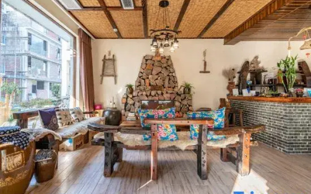 Xianju County, this evening, Hexi Inn