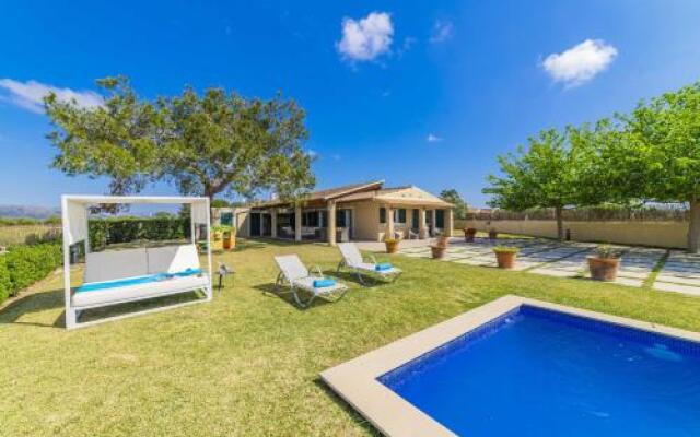 Villa Ambient / Sa Finqueta