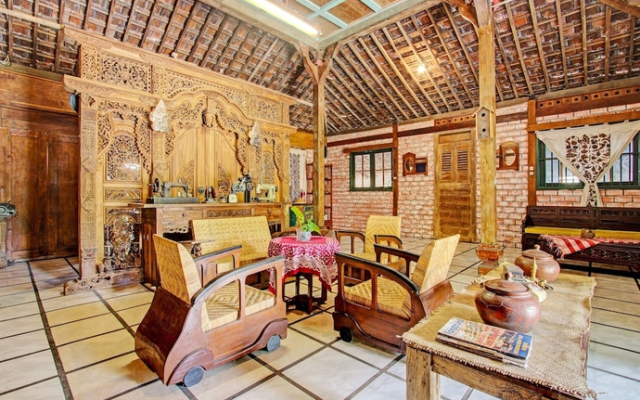 OYO Homes 93598 Omah Baturan Syariah