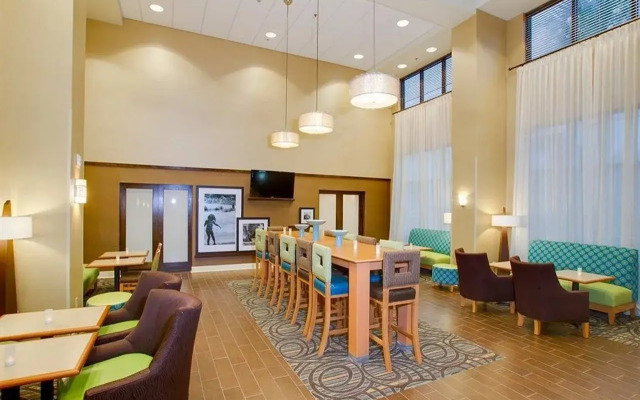 Hampton Inn & Suites Tampa East (Casino Area)