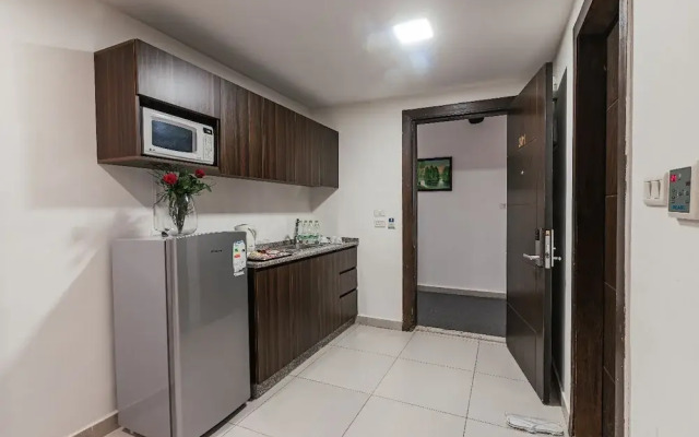 lancaster hotel apartments-Gardens