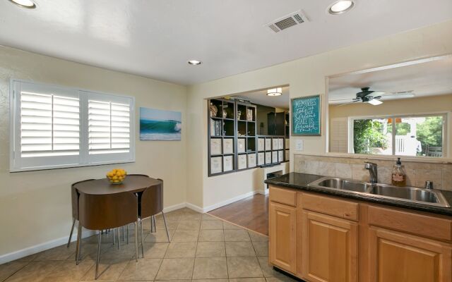 Seashore Bungalow in Carlsbad by RedAwning