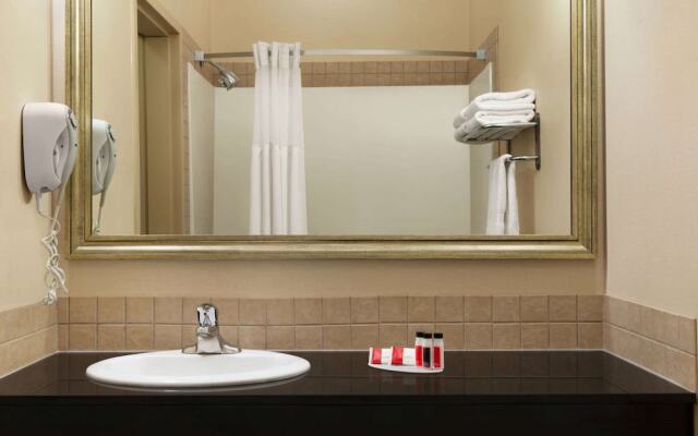 Ramada Drayton Valley