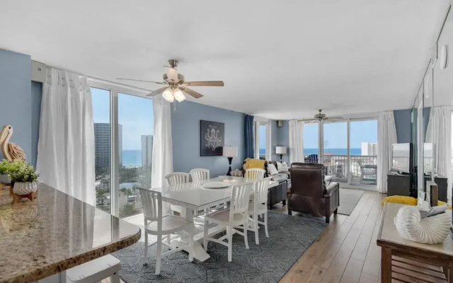 Pelican Beach Terrace 807