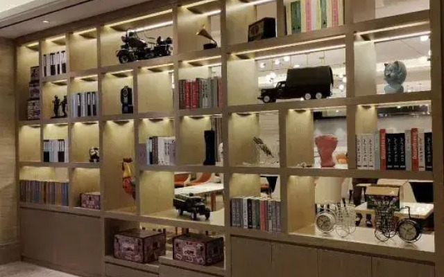 Kyriad Marvelous Hotel (Hezhou Wanda Plaza)