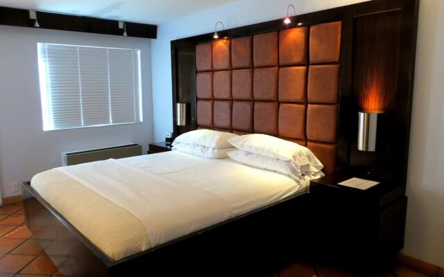 Blue Moon Resort