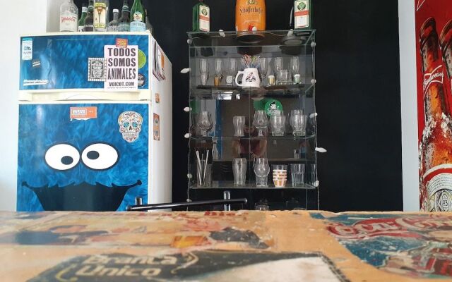 Ananta Hostel & Bar