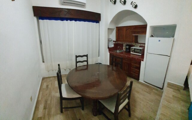 Cancun Plaza Condo Hotel