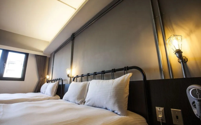 Taichung Loft Hostel - Yizhong