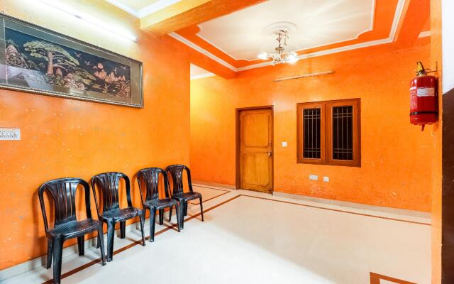 SPOT ON 66941 Surya Hotel