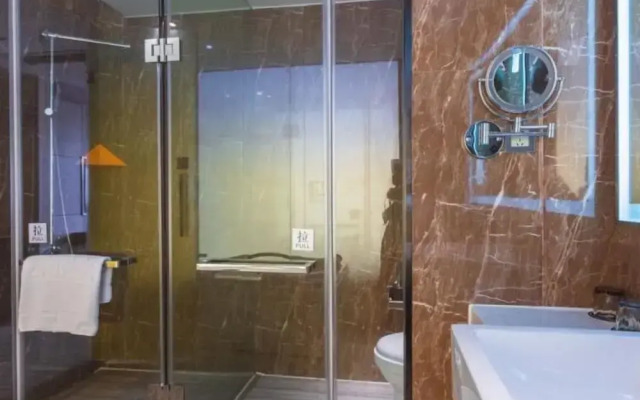 Vyluk J Hotel Guiyang Railway Station